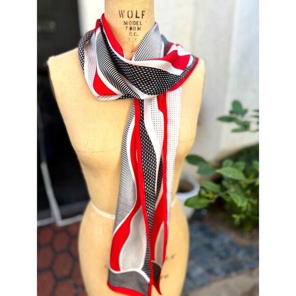 VTG Red Blk Wht Abstract Squares & Stripes Long Rectangle Scarf SZ 11.5"W x 65"L - Picture 5 of 7